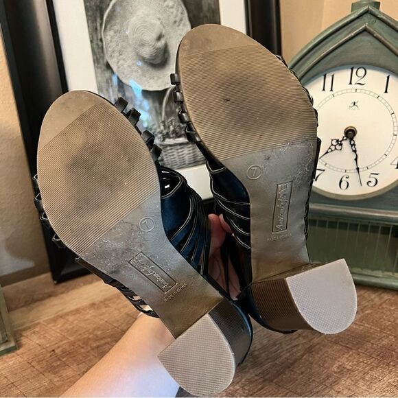 American Eagle black heeled Sandals 7 - Picture 7 of 8